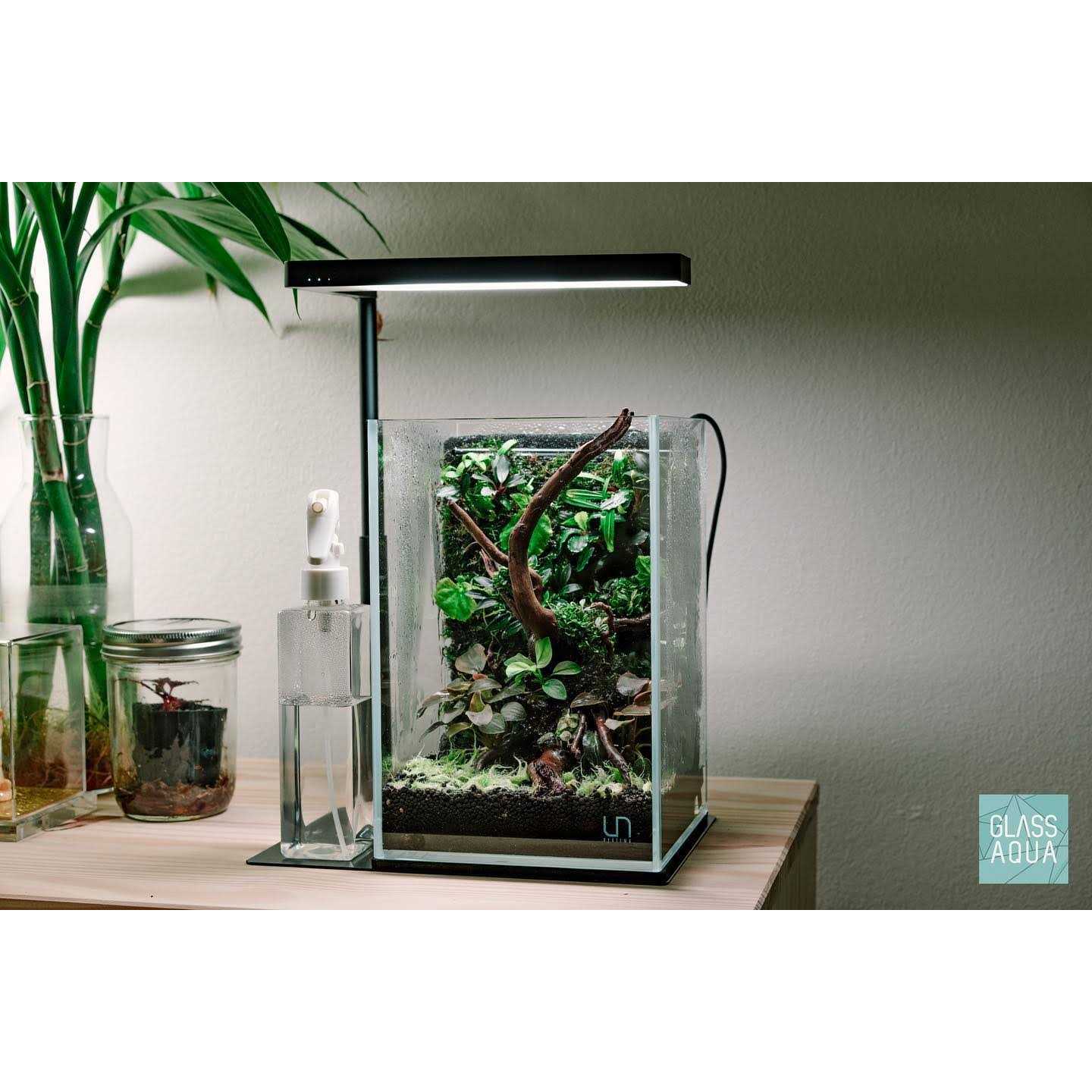 Alternative view of UNS 16T 1.5 Gallon Ultra Clear Rimless Aquarium