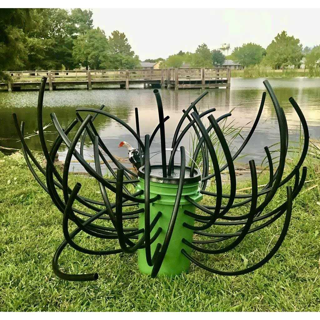 Green Blob Outdoors Fish 'n A Barrel Artificial Fish Habitat Tree for Ponds