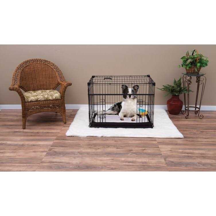 Alternative view of Lucky Dog Sliding Double Door Dog Crate