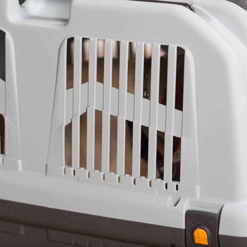 Alternative view of MidWest Skudo Plastic Travel Carrier