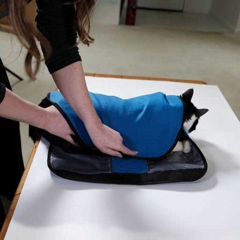 Alternative view of Jokari Animal Hugger
