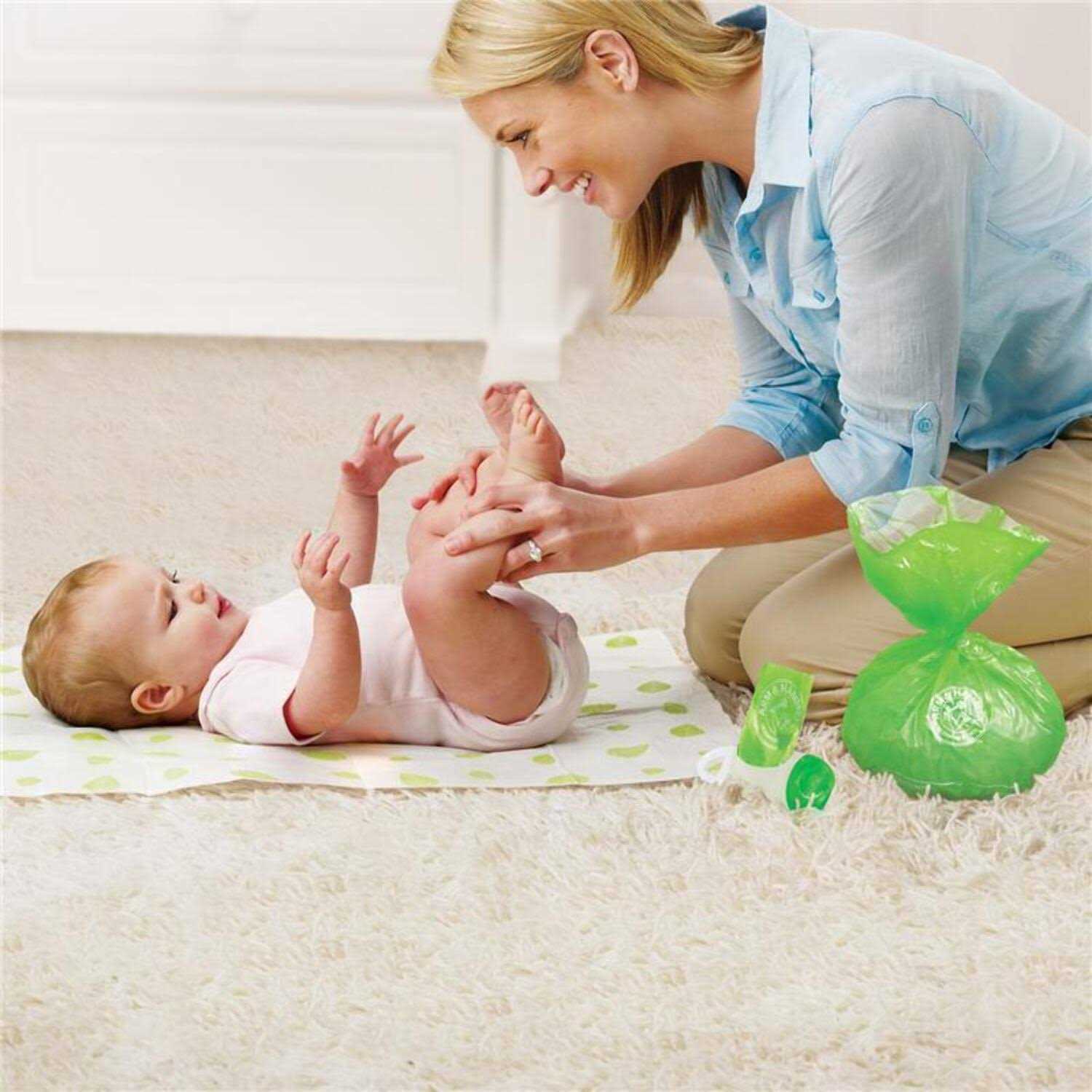 Alternative view of Munchkin Arm Hammer Diaper Bag Refills