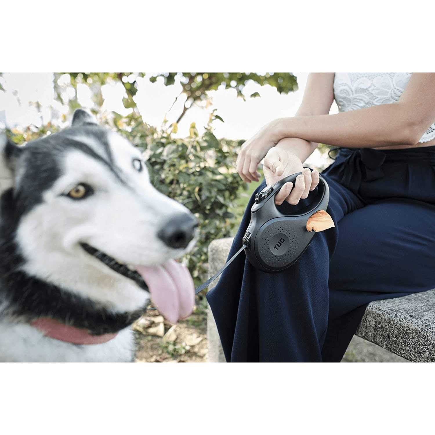 Alternative view of TUG 360 Tangle-Free Retractable Dog Leash