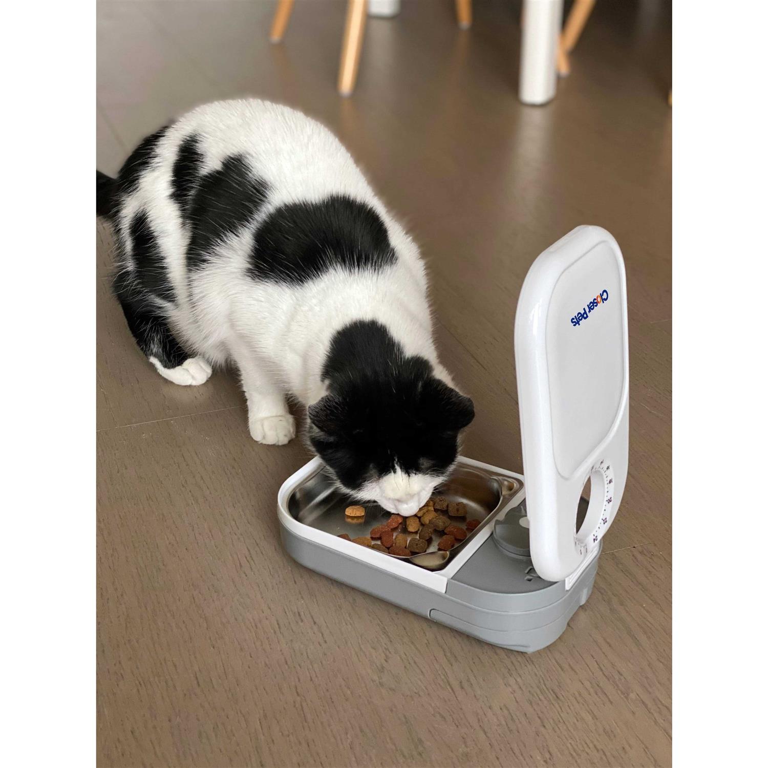 Alternative view of Closer Pets One-Meal Automatic Timed Dog & Cat Feeder with Stainless Steel Bowl Insert