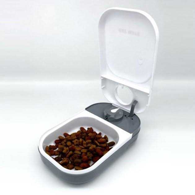 Alternative view of Cat Mate C100 Timed Automatic Pet Feeder