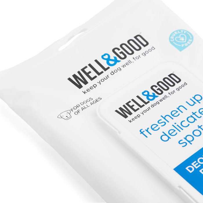 Alternative view of Well & Good Deodorizing Paw and Bum Wipes