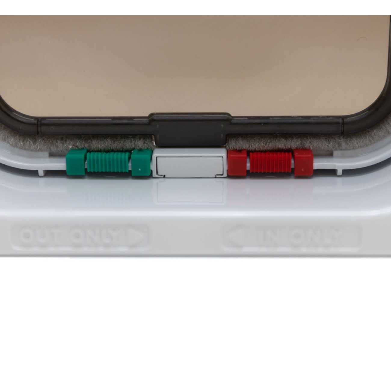 Alternative view of Cat Mate 4 Way Locking Cat Flap with Door Liner