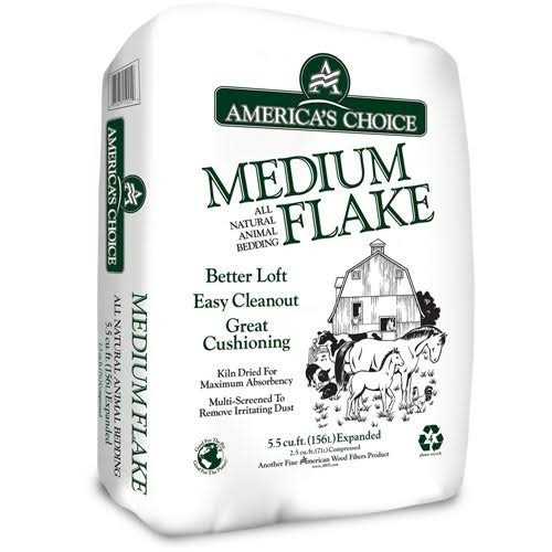 Alternative view of America's Choice Large Flake 8 cu ft Wood Animal Bedding