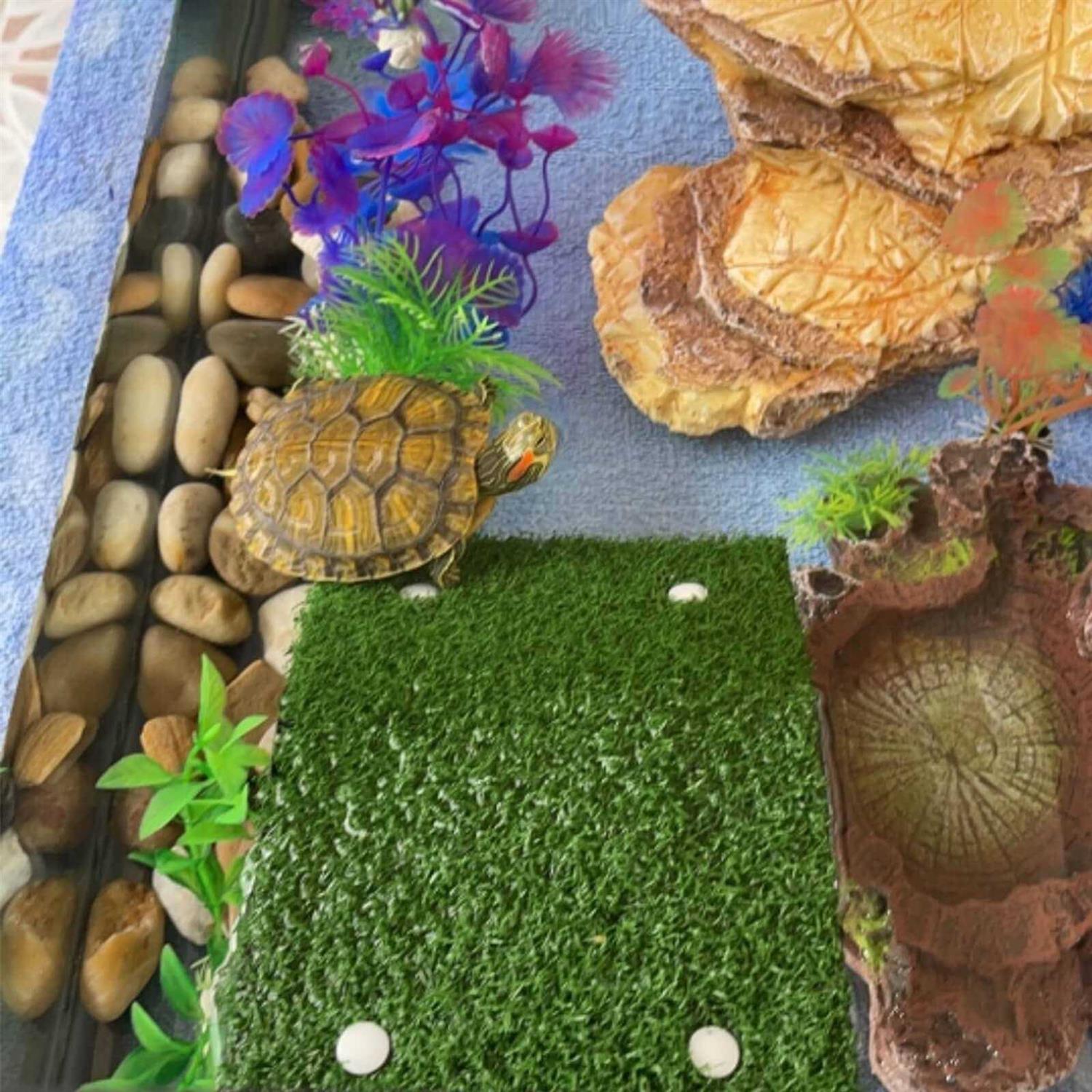 Alternative view of DoubleWood Lawn Turtle Basking Platform Turtle Resting Basking Platform Simulation Grass Turtle Ramp for Turtle Tank