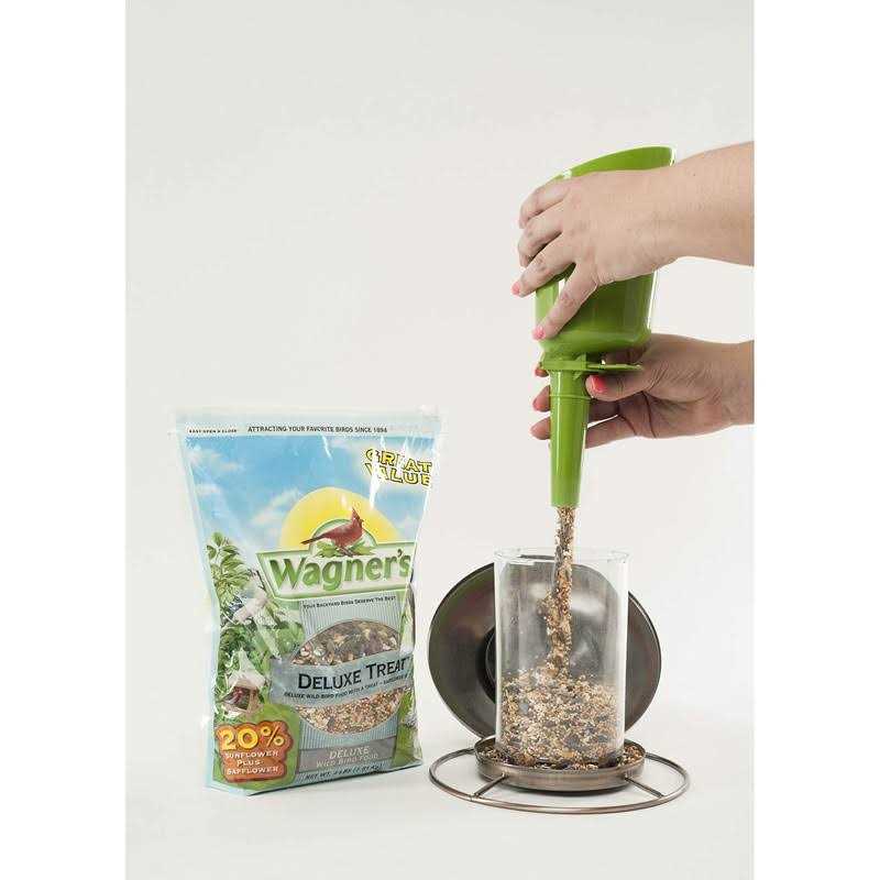Alternative view of Wagner's Deluxe Treat Wild Bird Food