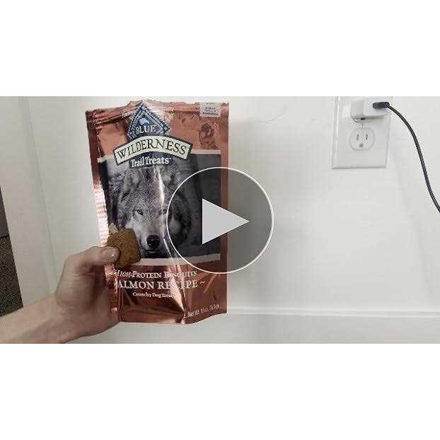 Alternative view of Blue Buffalo Wilderness Trail Dog Treats