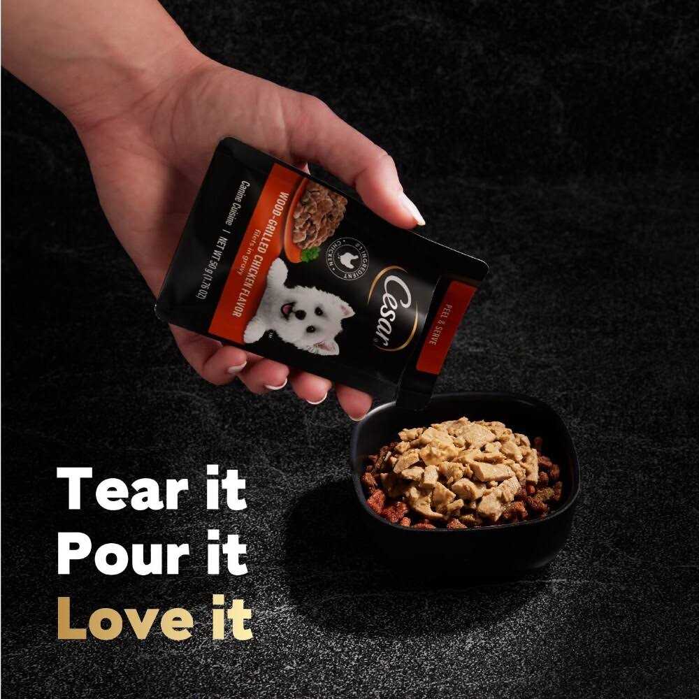 Alternative view of Cesar Filets in Gravy Wet Dog Food Wood-Grilled Chicken Flavor