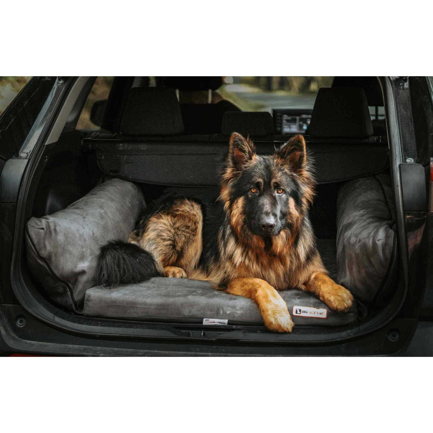 Alternative view of Big Barker Backseat Barker Travel Bed