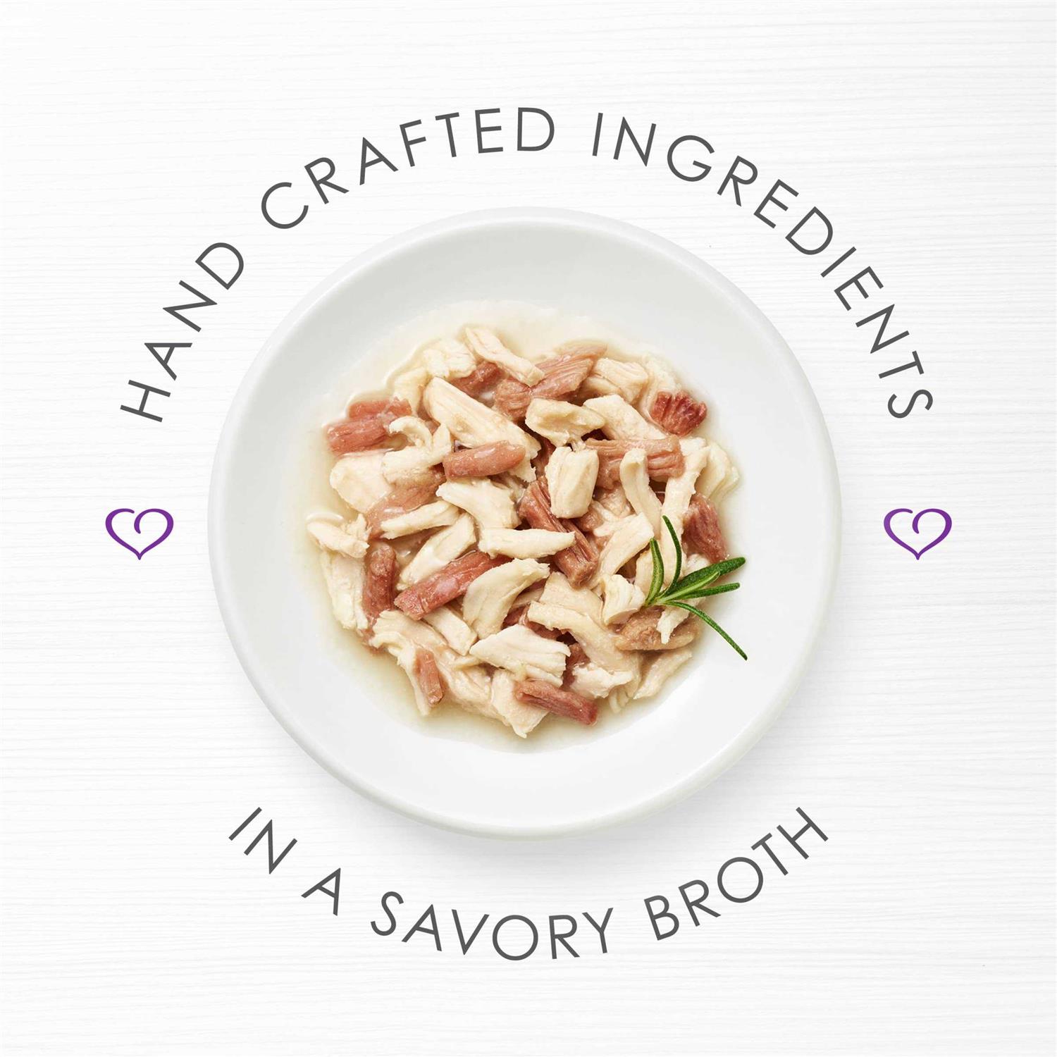 Alternative view of Fancy Feast Appetizers Grain-Free White Meat Chicken & Shredded Beef Appetizer in Savory Broth Wet Cat Food