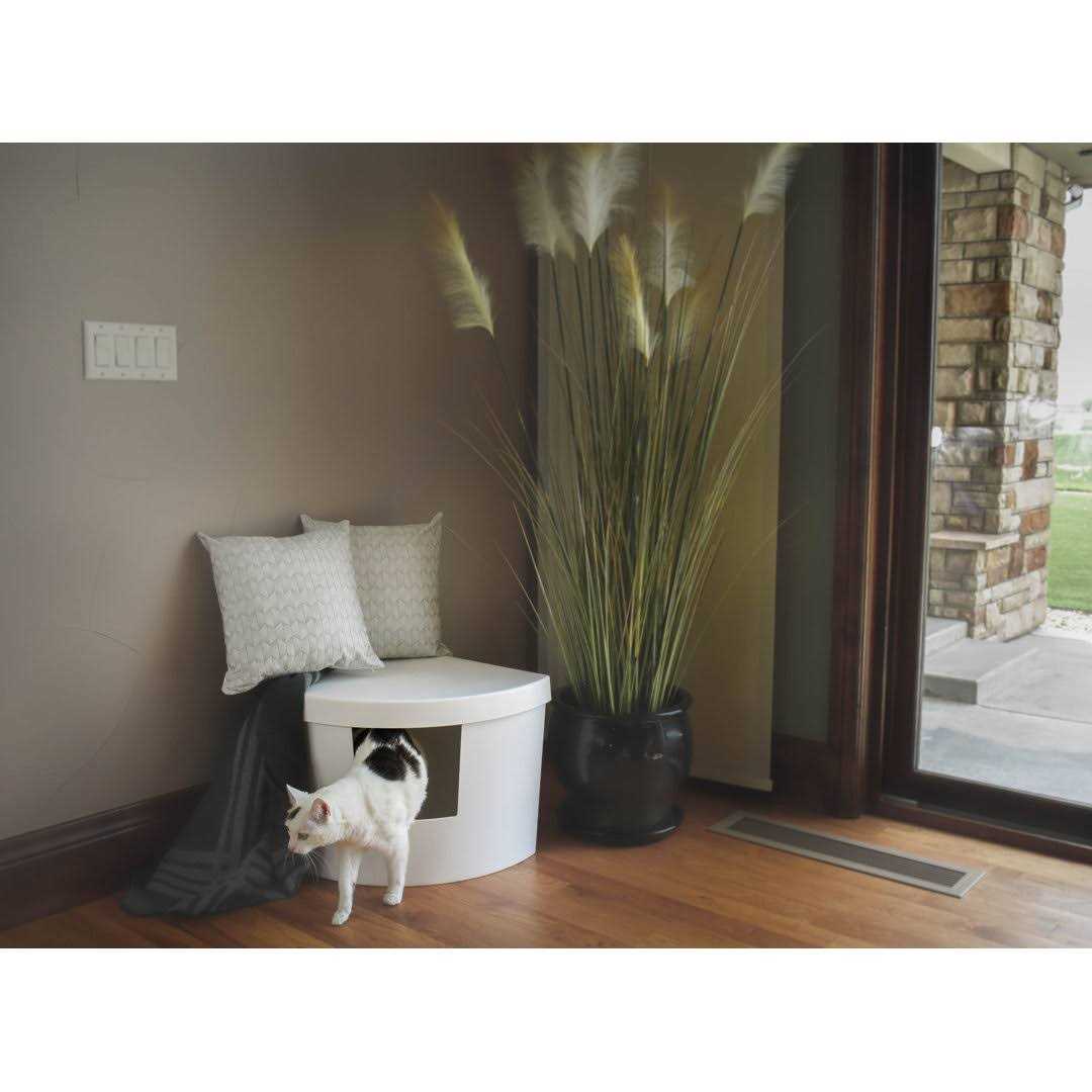 Plastic Enclosed Standard Litter Box Kitangle